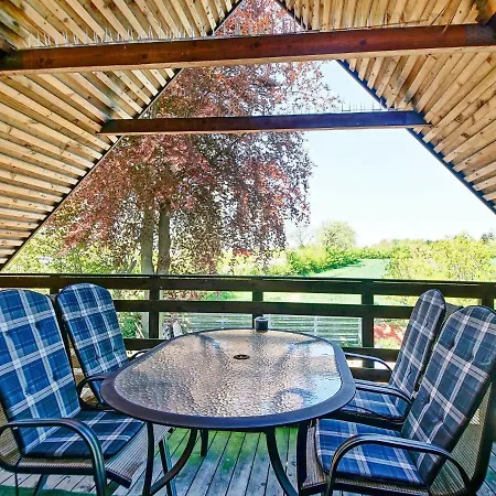Rustic Holiday Home In Aakirkeby On Natural Plot Apartmán Åkirkeby
