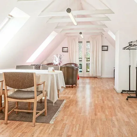 Rustic Holiday Home In Aakirkeby On Natural Plot Apartmán